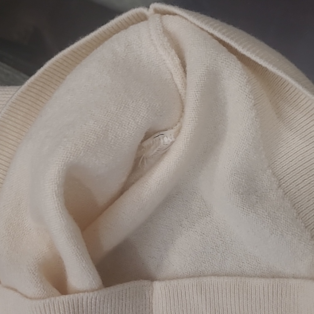 WILFRED ARITZIA WOMENS SOFT WOOL.SWEATER SIZE XS LIKE NEW - Picture 8 of 11